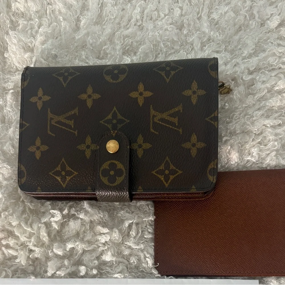 Louis Vuitton Brown Monogram Wallet - Picture 1 of 12